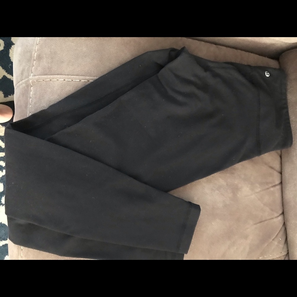 Lululemon black size 8
